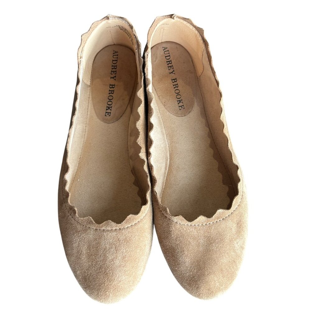 Audrey Brooke Tan Suede Scalloped Flats Leather Upper Women's 5M Trendy Shoes